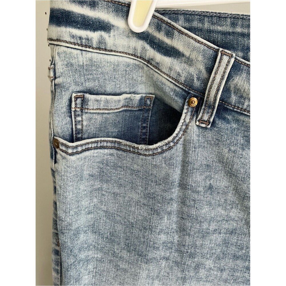 Lane Bryant Signature Fit High Rise Girlfriend Crop Jeans Acid Wash Size 22 - Picture 5 of 14